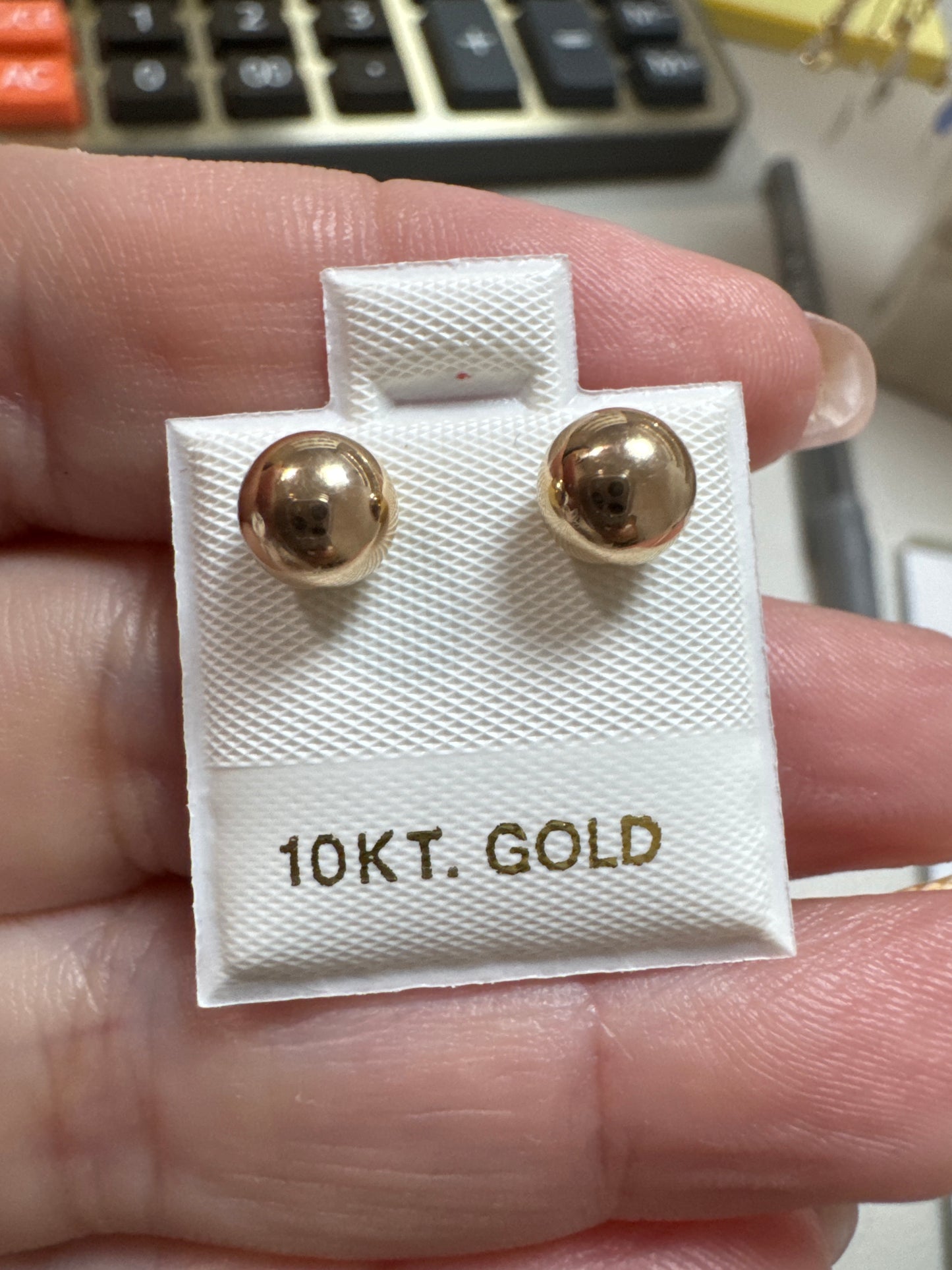 14K Elizabeth Hernandez