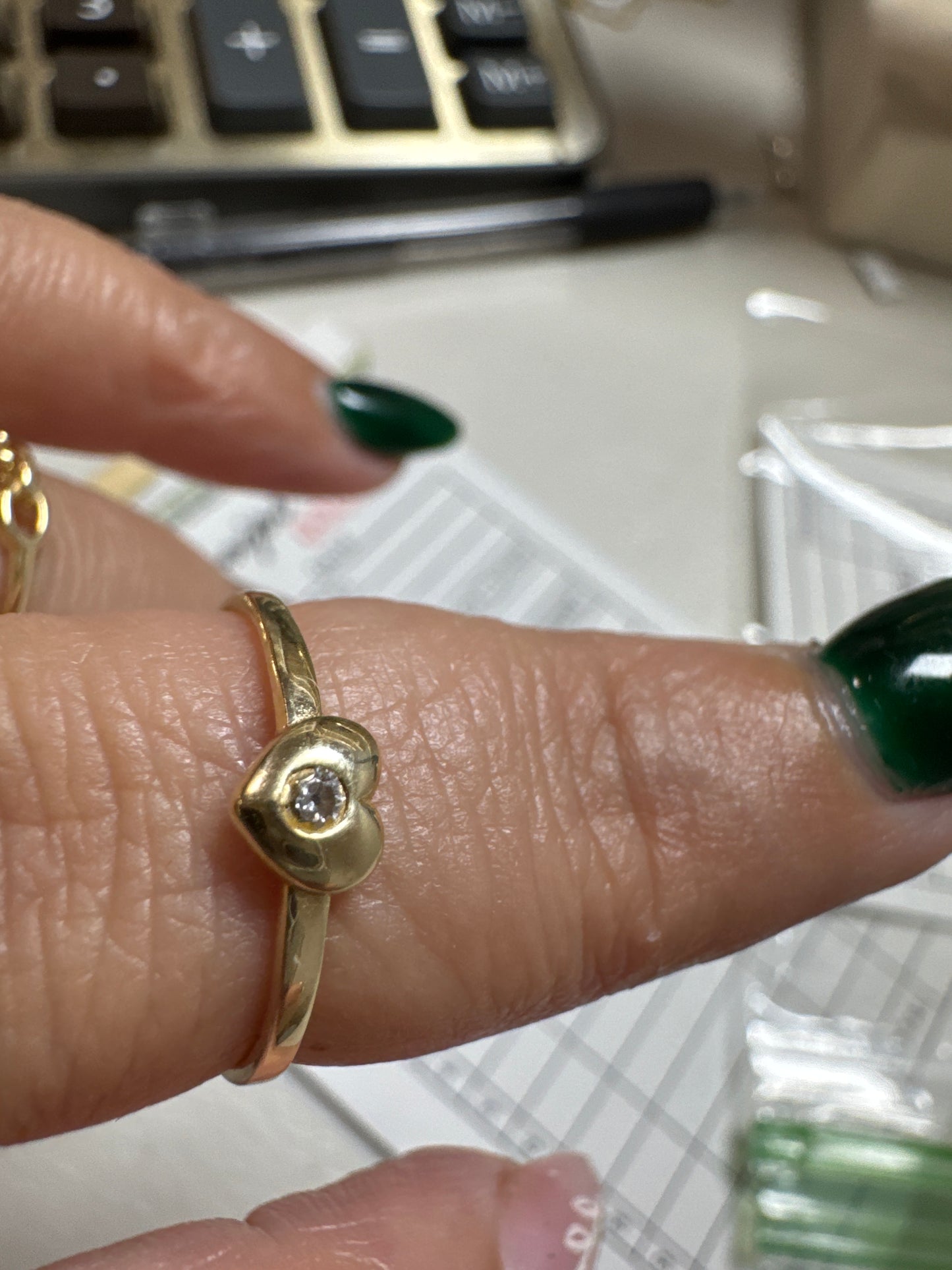 14k Mercedes Escobar