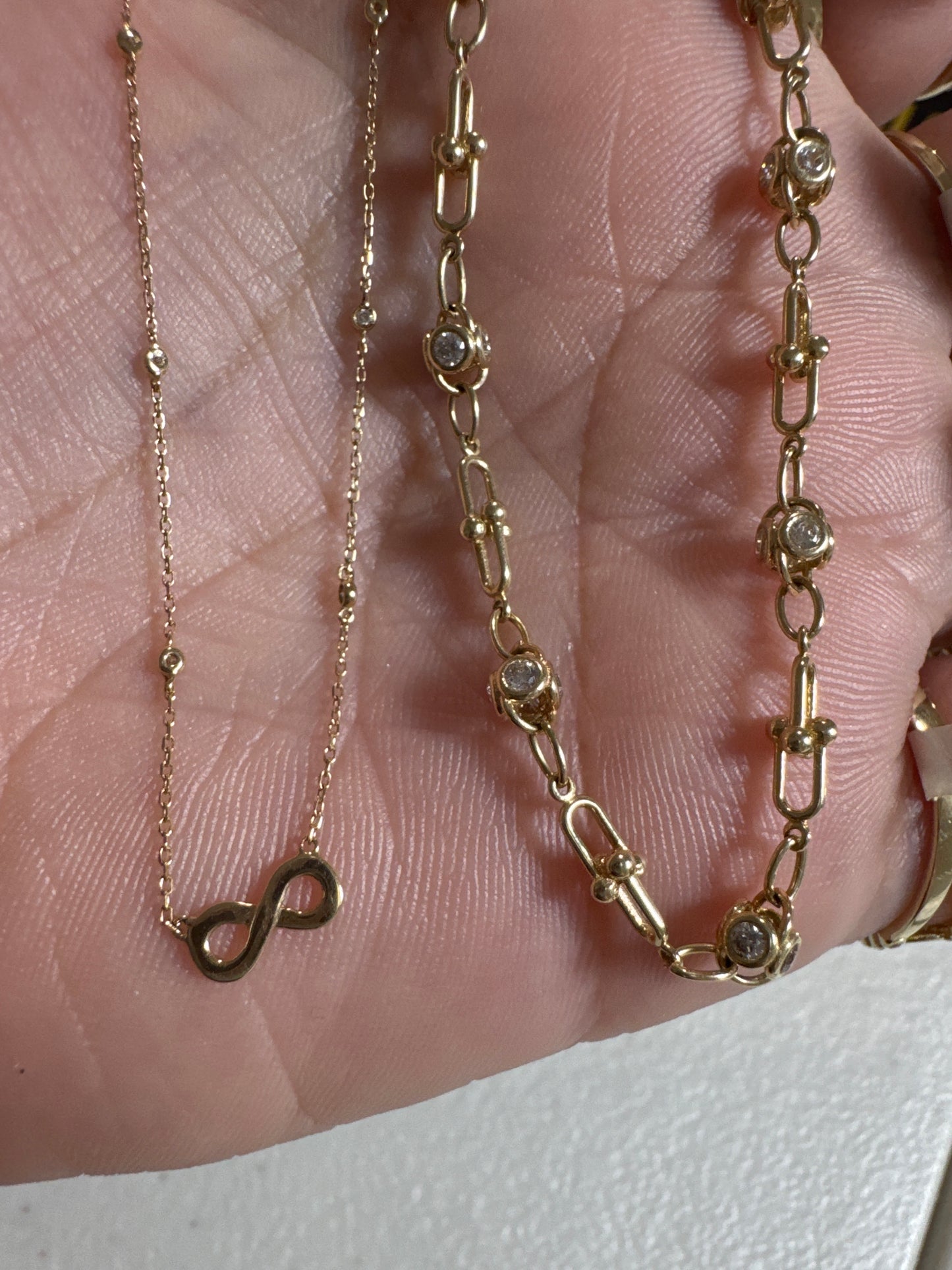 14k Mercedes Escobar