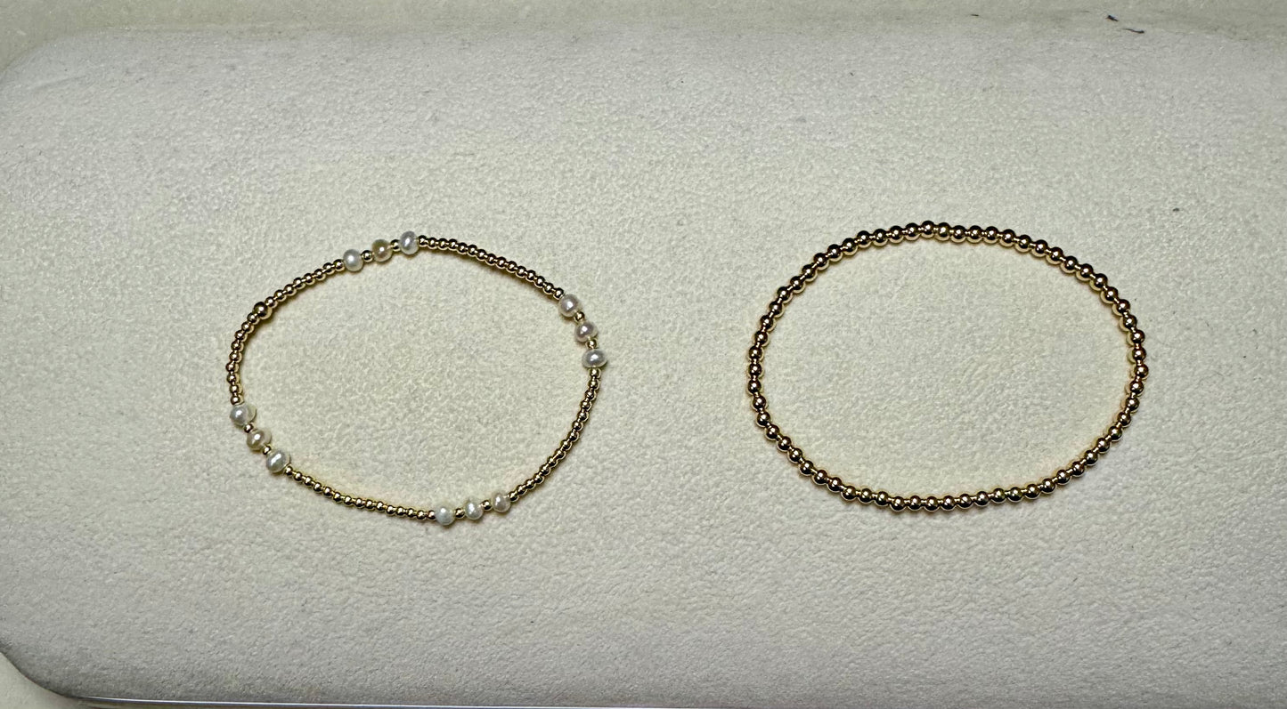 Pulseras de oro Mariela Guillén
