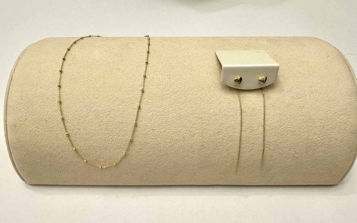 Cadena de Bolitas y Aretes Minerva